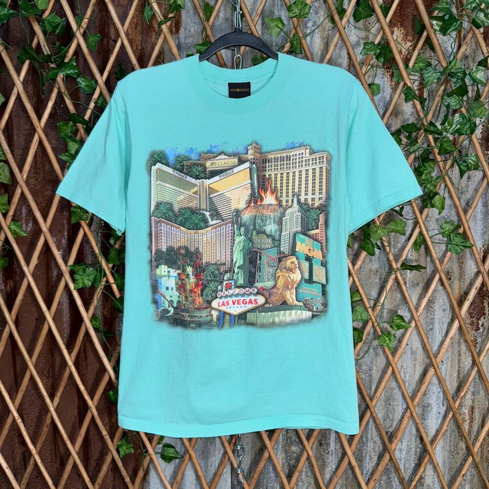 Vintage Y2K MGM Mirage 2000s casino las vegas strip t-shirt